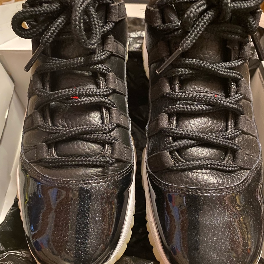 Youth Jordan retro 11 low